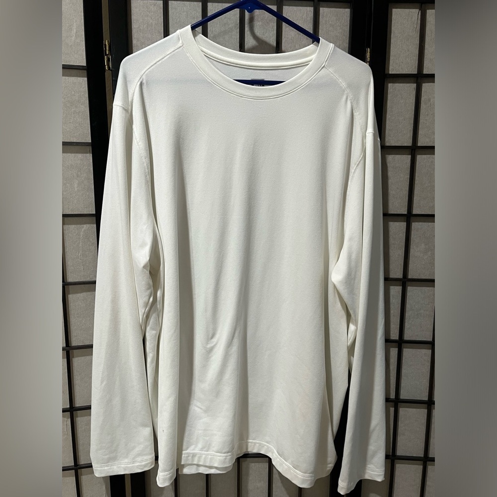 REI White Active Performance Tee with Black Logo TAG, SIZE XXL